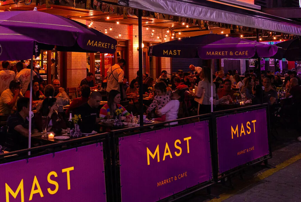 purple-sidewalk-cafe-barriers