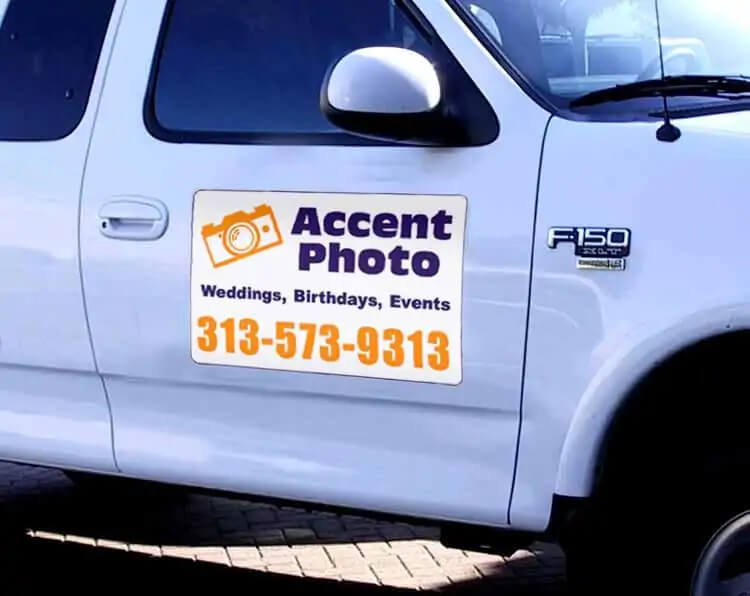 custom-magnetic-signage