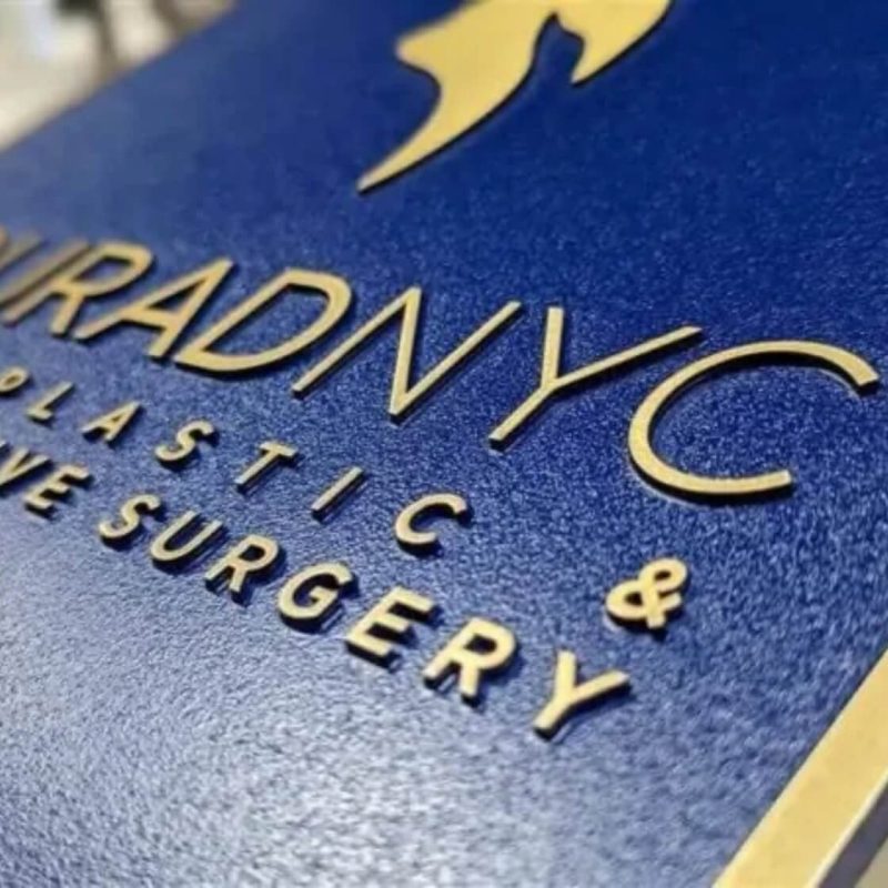 custom-metal-plaques